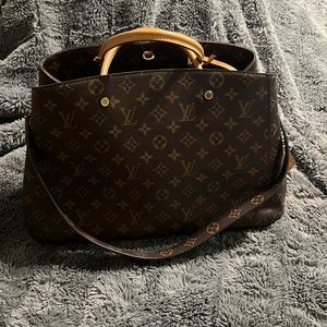 Louis Vuitton Montaigne GM